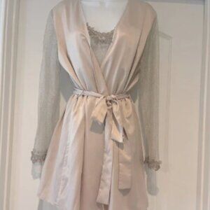 Flora Nikrooz Showstopper Chemise with lace and matching robe S